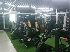 -贝菲特游泳健身(徐泾店)