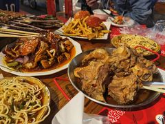 -李双猪·小龙虾·烧烤·羊肉煲(乐山店)