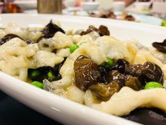 -梅龙镇酒家(南京西路总店)
