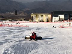 -鳌山滑雪度假区