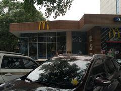 -麦当劳(南京路2店)