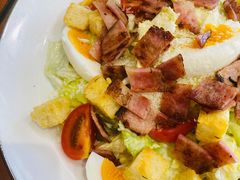 经典凯撒沙拉-魏斯理汉堡(西安沣东吾悦店)