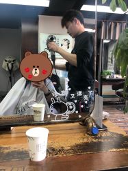 -镁连社·美联社