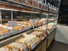 面包甜点陈列柜-御蝶坊生日蛋糕KNAC(新村店)