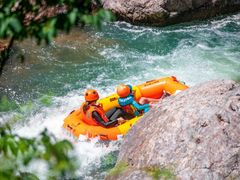 -安吉龙王山峡谷漂流