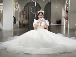 -艾米丽婚纱礼服