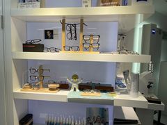 -浮光眼镜·蔡司视觉合作·数字验配中心(陆家嘴店)