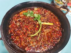 -鸿顺老铁锅美蛙鱼府(解放碑店)