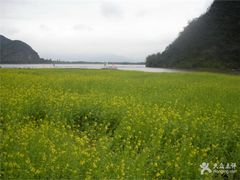 -宝晶宫旅游景区