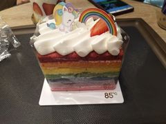 彩虹酸奶切片蛋糕-85度C(深圳佳宁娜店)