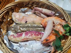 一篮鲜鱼饭-百年银屏蚝烙·潮汕菜·非遗(乐山店)