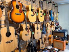 -柏斯音乐艺术中心·钢琴·吉他(上音店)