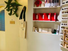 -LADY FAFA(巨鹿路陕西南路路口店)