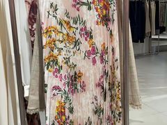 -MaxMara(燕莎奥特莱斯店)