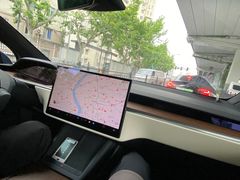 -TESLA 特斯拉(上海太古汇体验店)