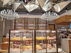 面包甜点陈列柜-奈雪的茶(大梅沙8号仓店)