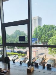 -韩国李知恩形象设计