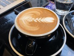 拿铁-black rainbow coffee