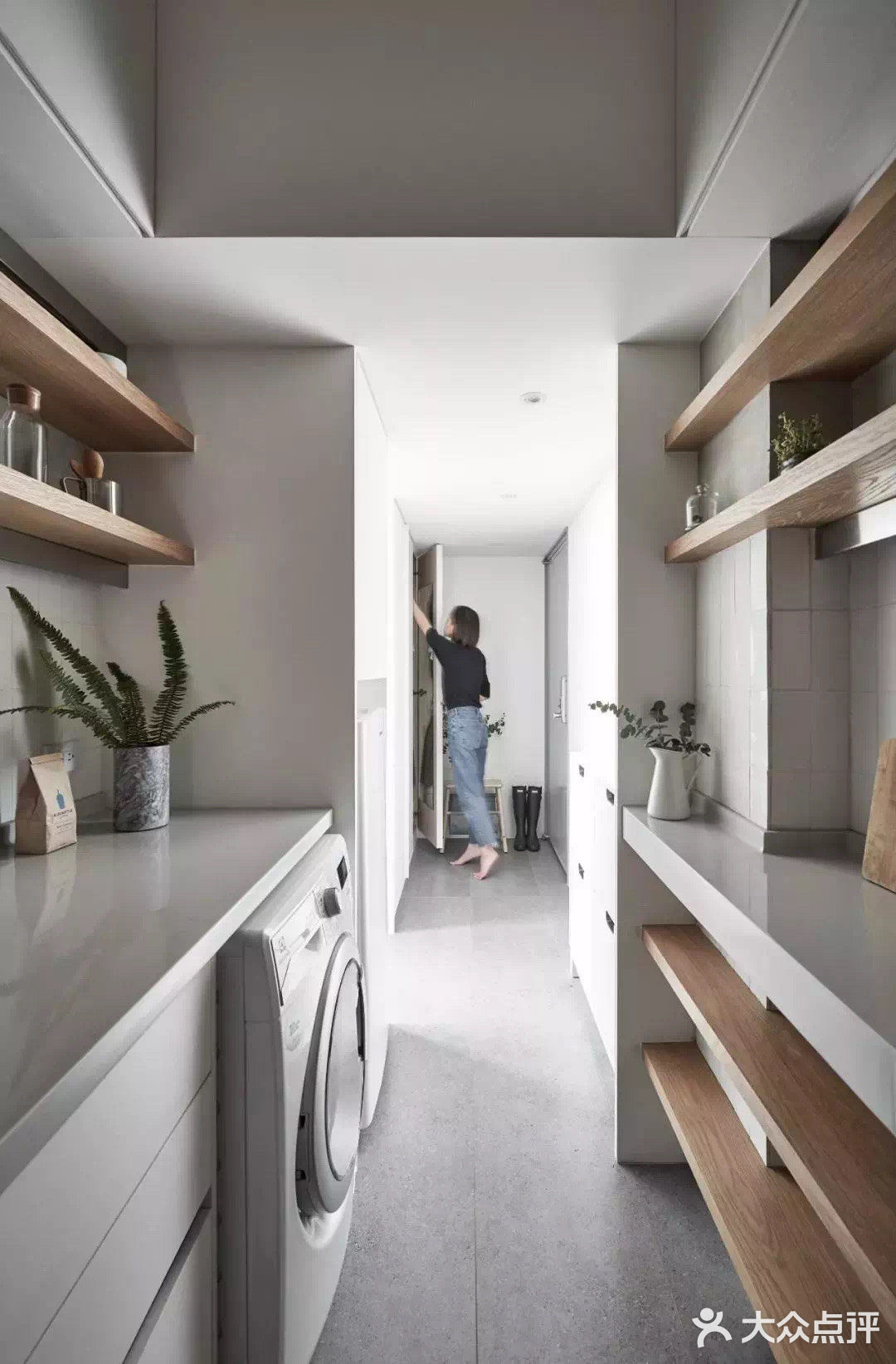 25平方超级小公寓不仅收纳多多还看起来宽敞不拥挤