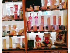 零售区-星巴克臻选(外滩中心店)