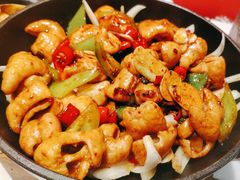铁锅肥肠-小炉灶铁锅炖