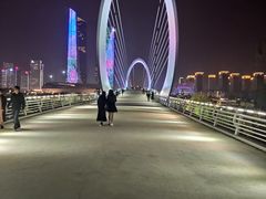 -南京眼步行桥