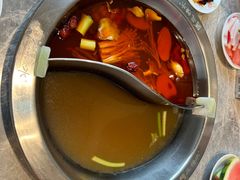 -忘情水鱼头·鲜鱼火锅(滨江中路店)