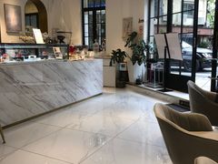 -Fridi Patisserie Cafe