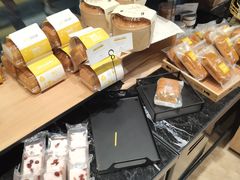 -皇冠幸福里动物奶油生日蛋糕(万达店)