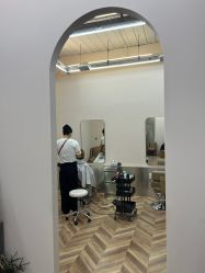 -Hair Co.一间沙龙