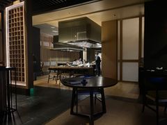 -丽思卡尔顿·炙焰·铁板烧餐厅