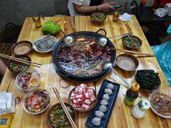 -黄潇洒老火锅(九眼桥宏济巷店)
