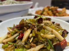 -泉上·发现DISCOVERY ·黔菜餐厅(银海元隆广场店)