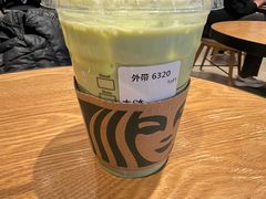 -星巴克臻选(北京银泰店)