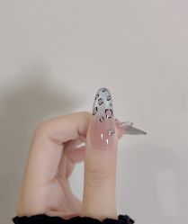 -桃色美甲沙龙