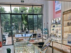 -世纪大明眼镜·蔡司战略授权店(汉街店)