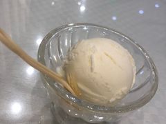 鲜奶冰淇淋-雪山晋乡楼(食品街店)