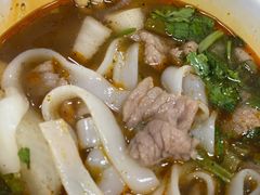 生烫鲜牛肉粉-江三王记牛杂馆(总店)