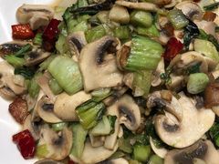 -梁家大院•农家菜(昆山会展中心店)