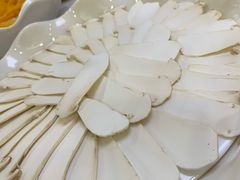 -菌海森林·非遗野生菌火锅(西山区滇池路摩根道店)