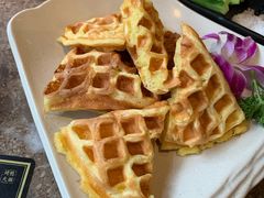 -三人行骨头王火锅(长寿店)