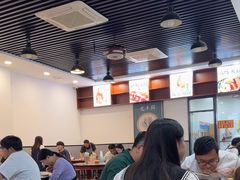 -香辉食馆(新兴路店)
