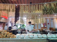 -老街坊美食汇(玉兰大街店)