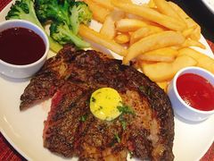 -WOLFGANG PUCK KITCHEN & BAR(迪士尼小镇店)