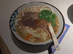 -鑫花溪牛肉米粉(凤凰街创始总店)