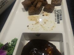 -HIHE Bistro·Oyster Bar(华熙live店)