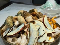 -七采菌园·野生菌石锅鱼(环城北路店)
