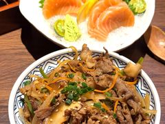-毛辣果·贵州红酸汤牛肉火锅(西单店)