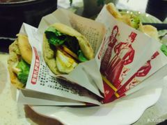 -一叶一世界•素食餐厅(环球中心店)