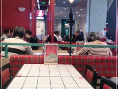 大堂-肥汁米蘭香港米线(长宁来福士店)